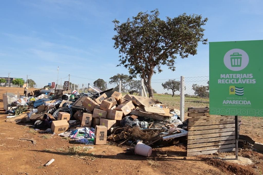 O ponto de coleta de resíduos funciona diariamente, das 7h às 19h, inclusive aos sábados, domingos e feriados – Foto: Rodrigo Estrela - Maria Jessyca
